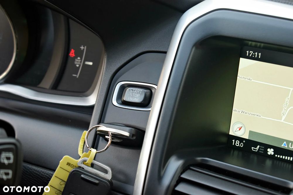 Volvo XC 60 D4 Drive-E Momentum - 38