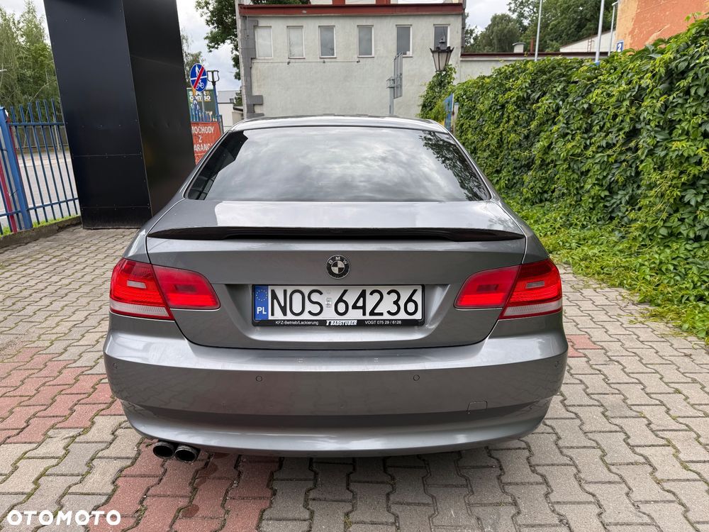 BMW Seria 3 325i - 8