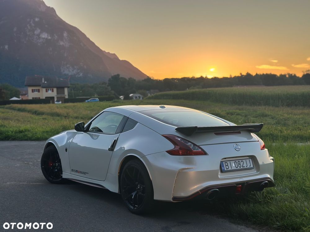 Nissan 370 Z - 1