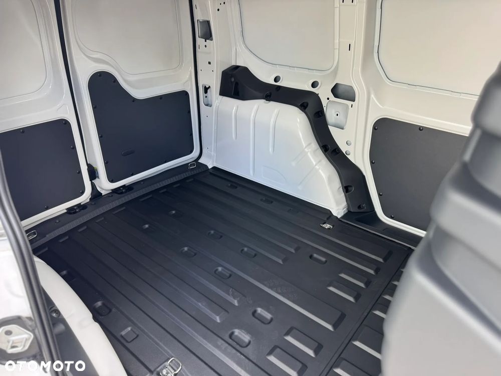 Volkswagen Caddy Cargo - 9