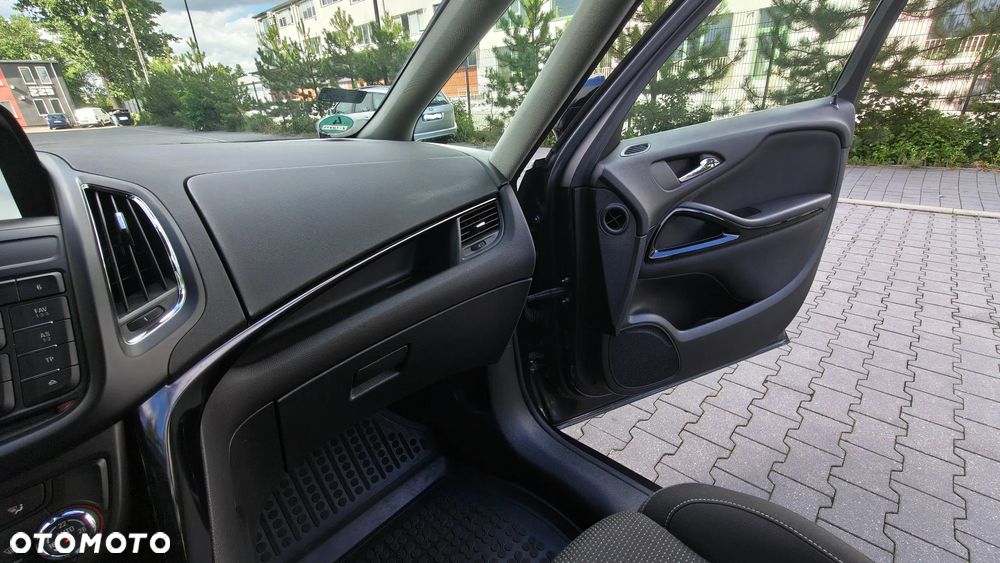 Opel Zafira Tourer 2.0 CDTI Edition - 15