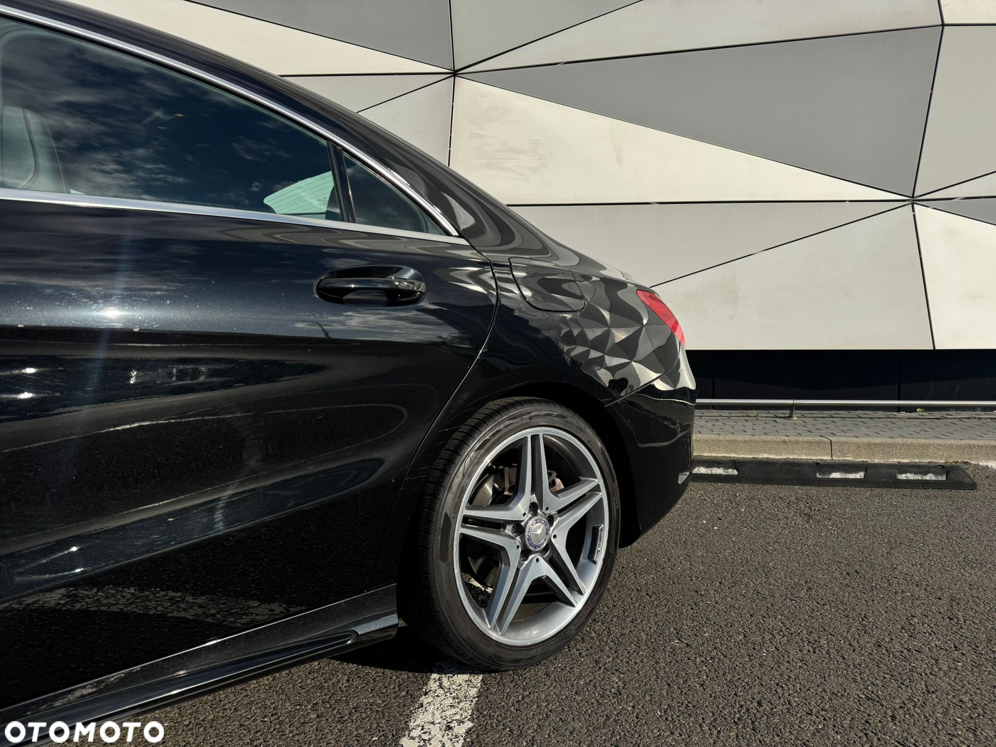 Mercedes-Benz CLA - 10
