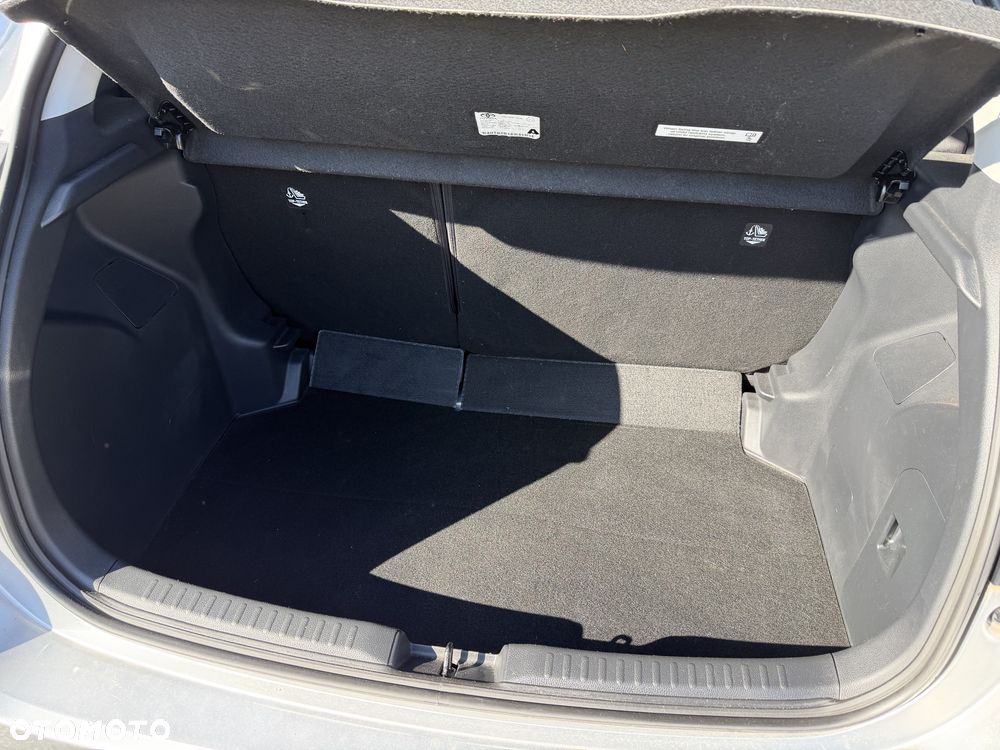 Toyota Yaris Hybrid 1.5 Comfort - 20
