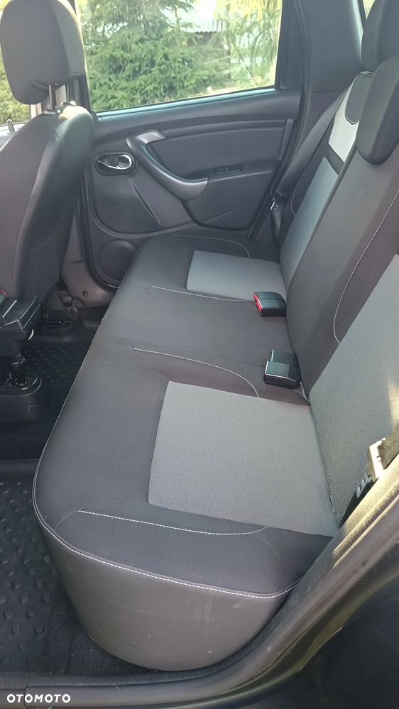 Dacia Duster 1.6 SCe Urban Explorer S&S - 11