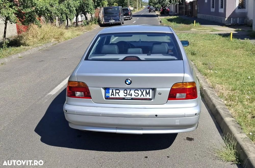 BMW Seria 5 2001 photo 5
