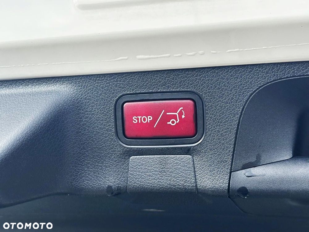 Mercedes-Benz CLA - 17