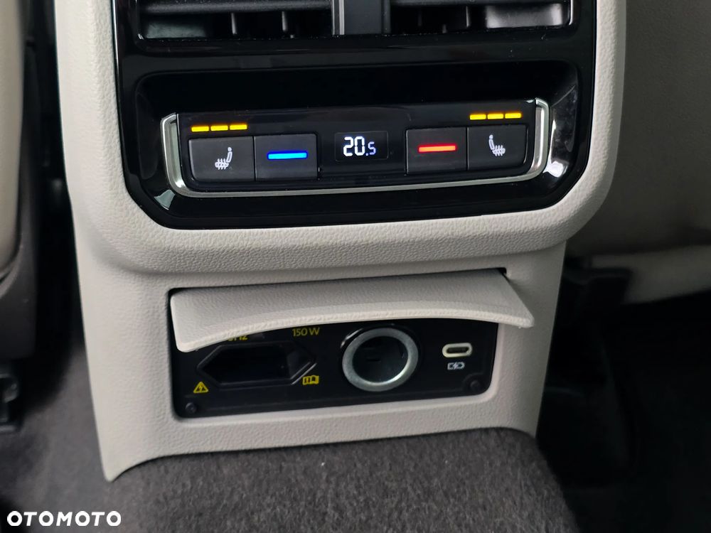 Volkswagen Passat Variant 2.0 TDI EVO Elegance DSG - 34