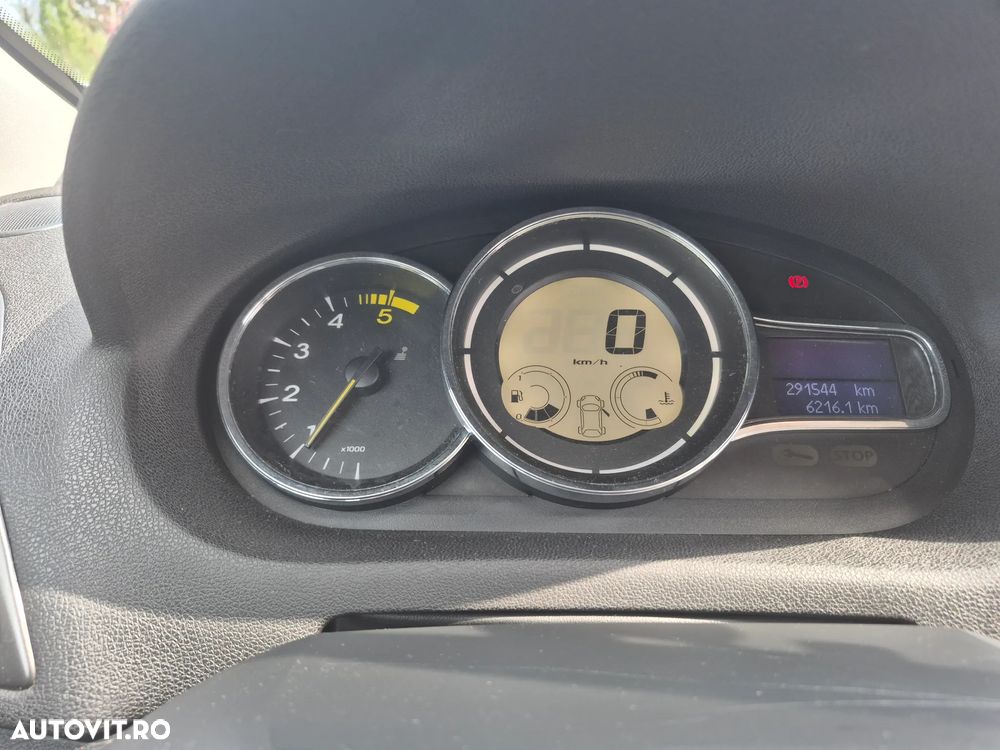 Renault Megane 1.5 dCi Expression - 11