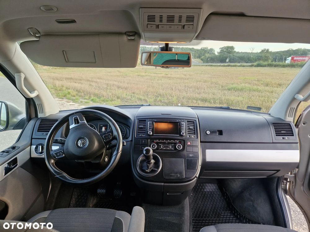 Volkswagen Multivan - 5