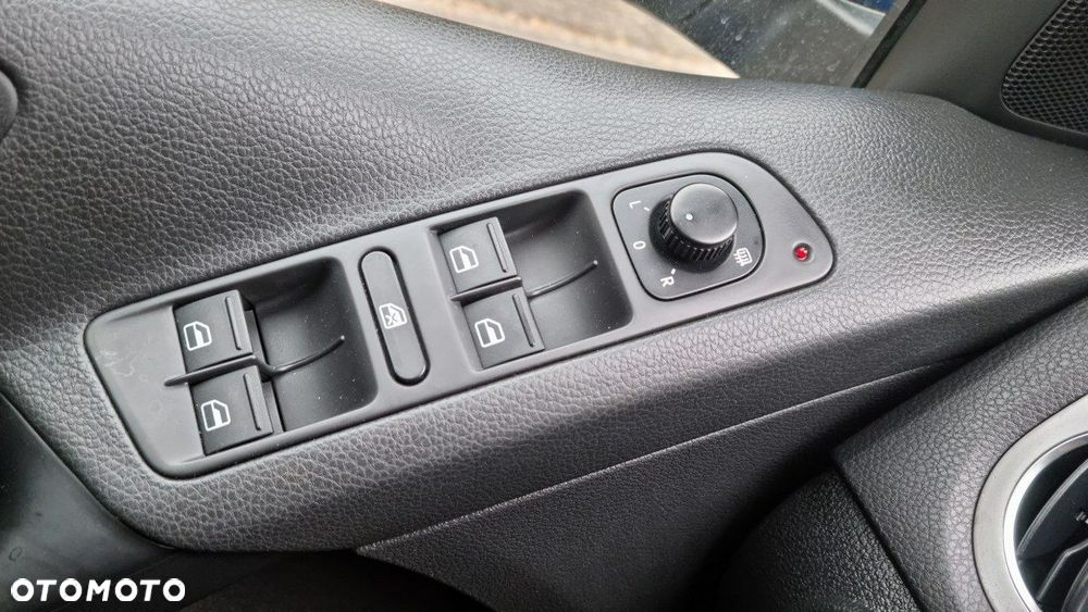 Volkswagen Tiguan - 19