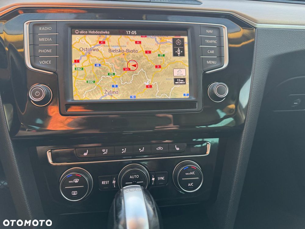 Volkswagen Passat 2.0 TDI BMT Highline DSG - 23