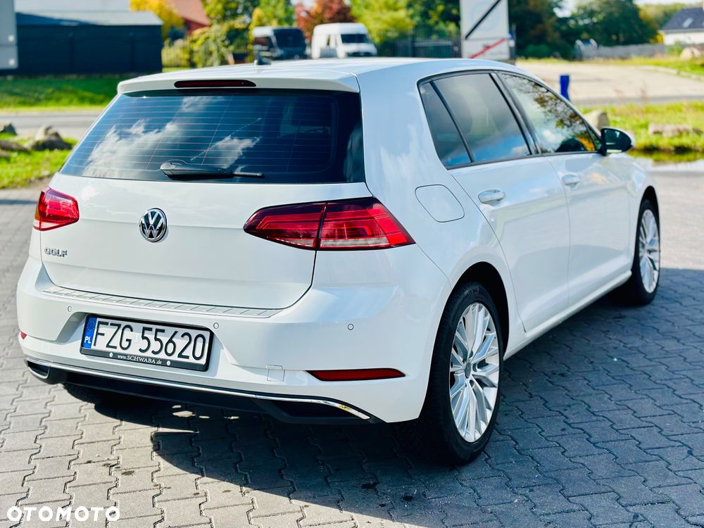 Volkswagen Golf - 8