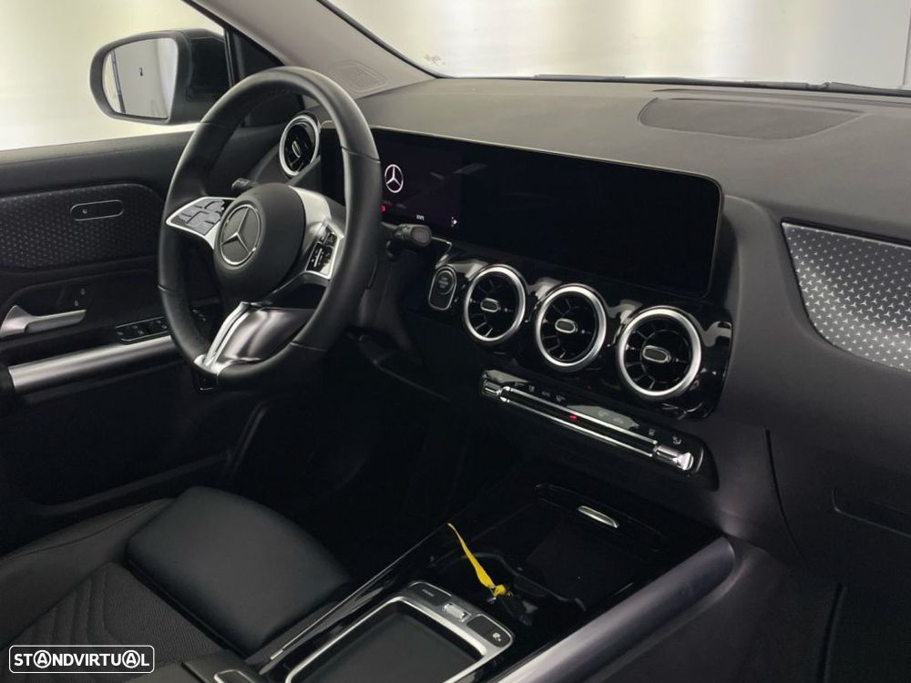 Mercedes-Benz GLA 250 e 8G-DCT Progressive - 22