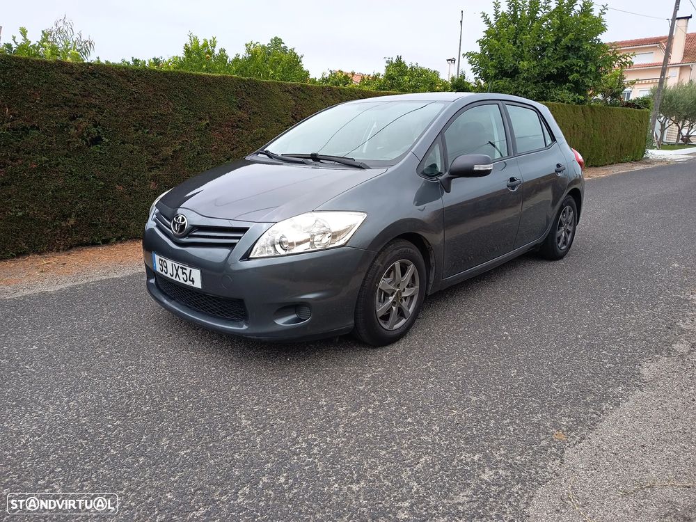 Toyota Auris 1.4 D-4D Comfort - 4