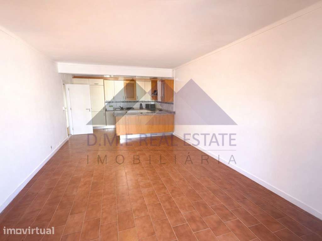 Apartamento T2 com Excelentes Áreas em Monte Gordo a 400 metros da ... - Grande imagem: 2/29