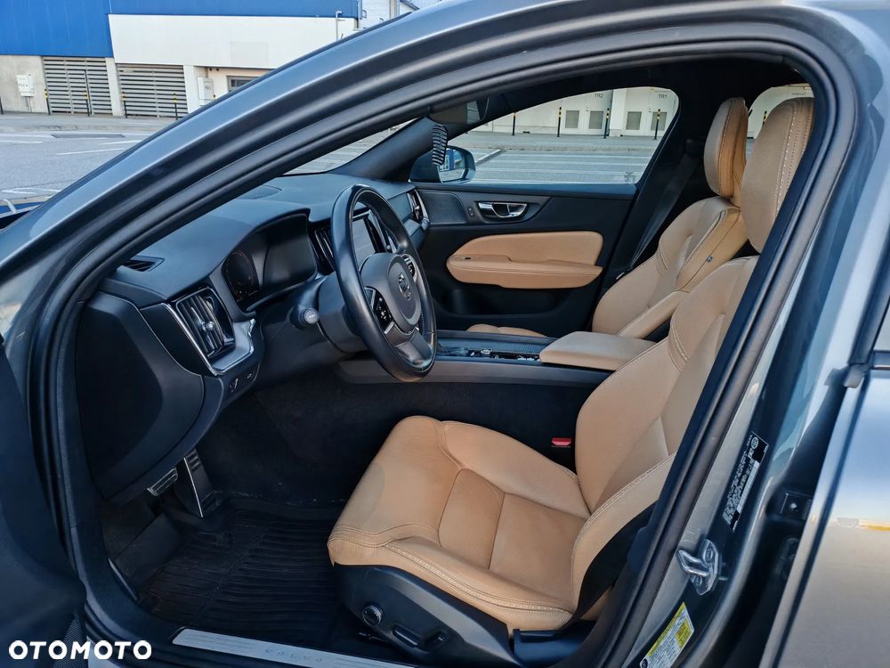 Volvo V60 Cross Country T5 AWD Geartronic Pro - 17