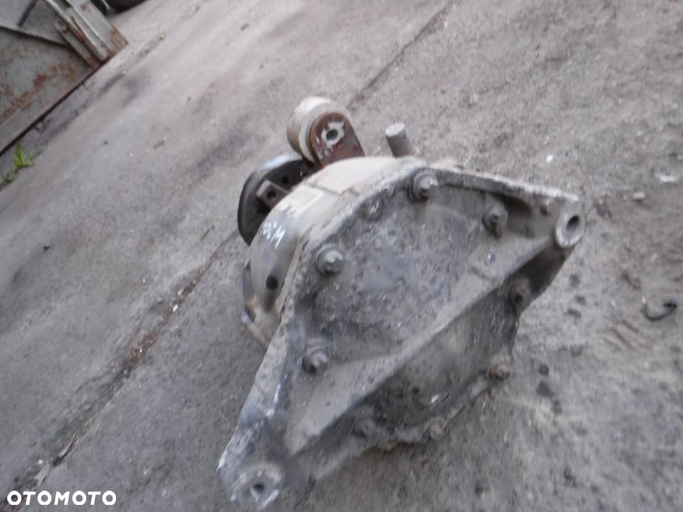 Mercedes C Klasa W204 most dyfer 2043501900 2043502204 - 3