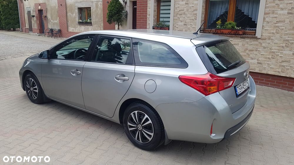 Toyota Auris - 30