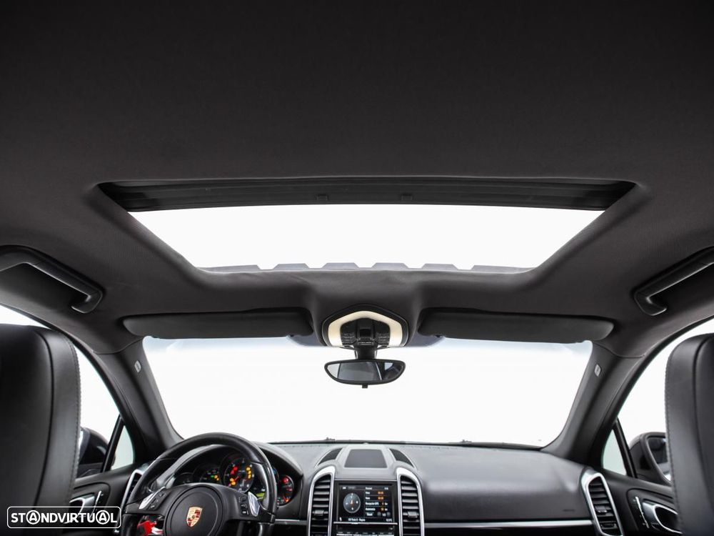 Porsche Cayenne - 7
