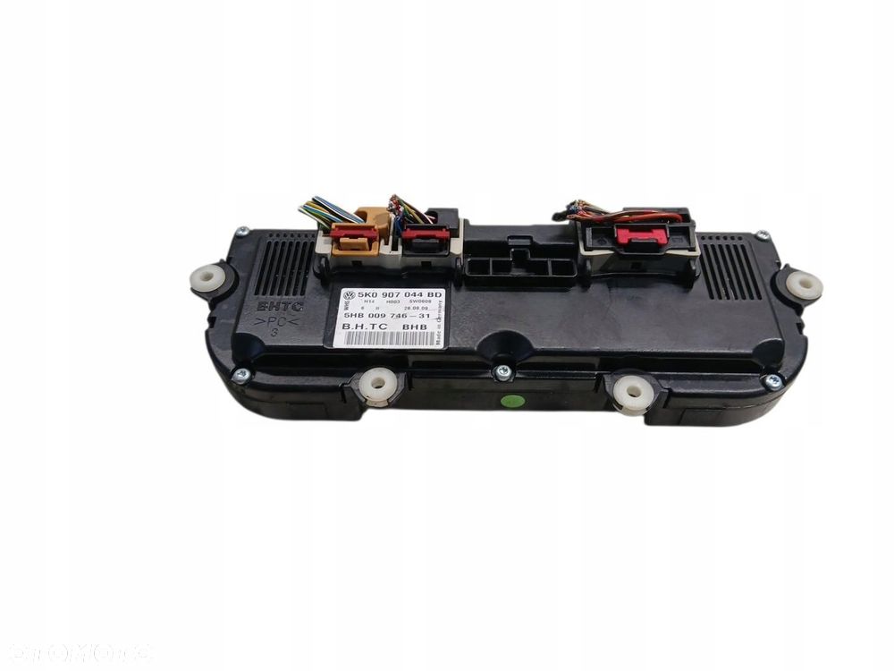 panel sterowania klimatyzacją vw golf vi 5k0907044bd 5hb009746-31 - 4