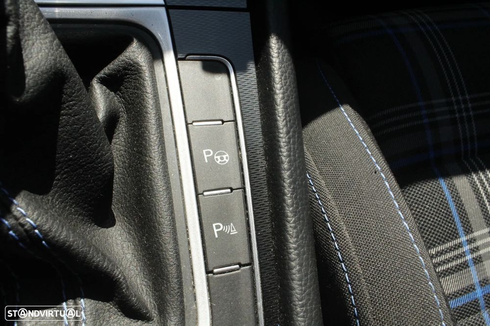 VW Golf 1.4 GTE Plug-in - 24