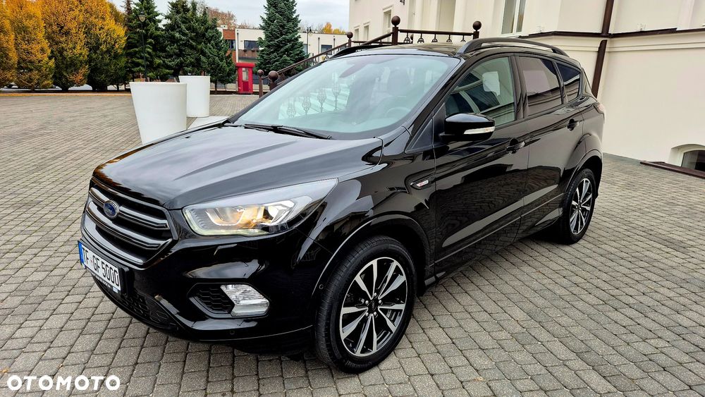 Ford Kuga 1.5 EcoBoost 2x4 ST-Line - 3