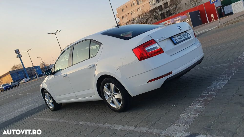 Skoda Octavia 1.6 TDI Style - 13