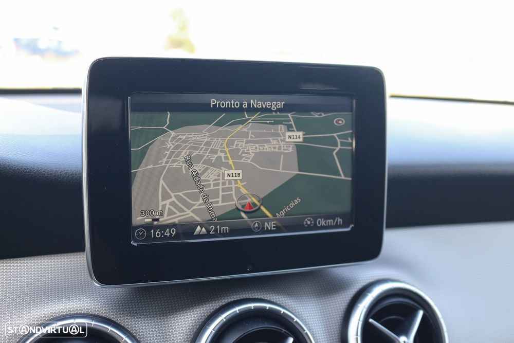 Mercedes-Benz CLA 180 d Urban - 28