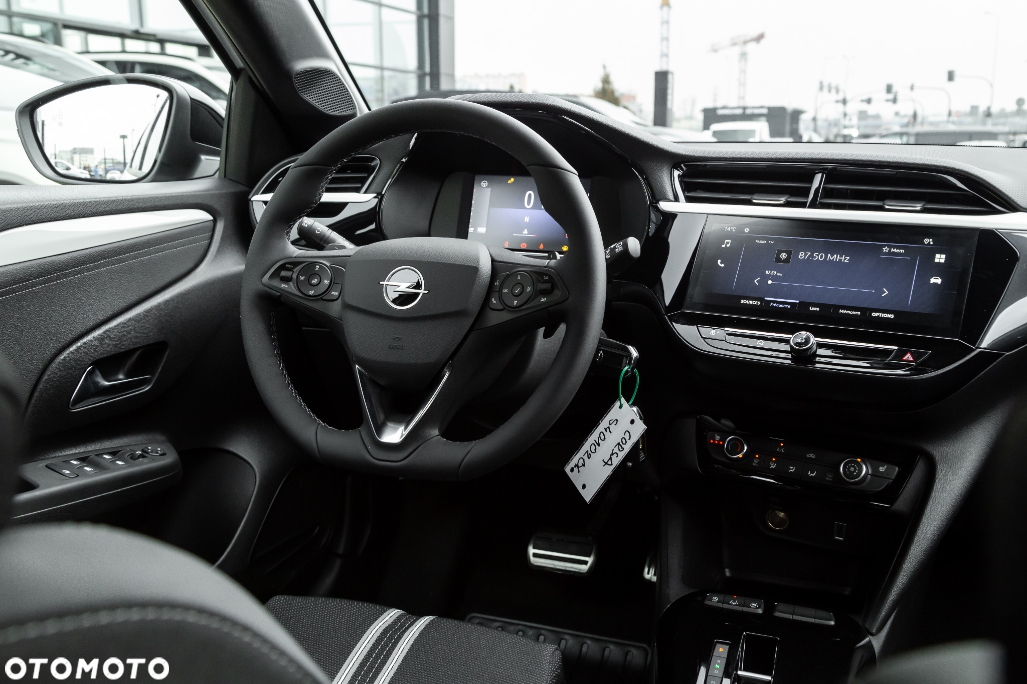 Opel Corsa 1.2 GS S&S - 9