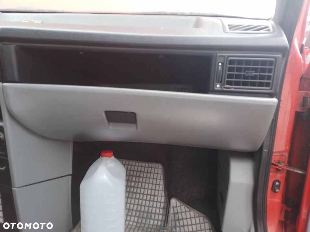 OPEL KADETT E SEDAN  84-89    MASKA POKRYWA SILNIKA     E 535 - 25