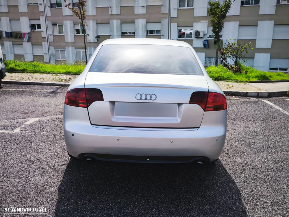 Audi A4 2.0 TDI S-line - 5