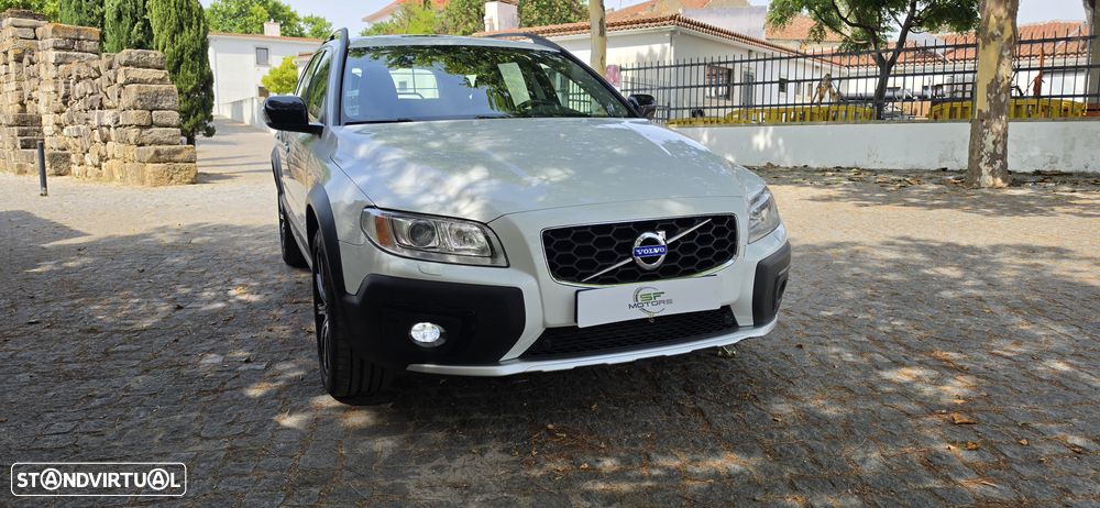 Volvo XC 70 2.0 D4 Momentum Geartronic - 4