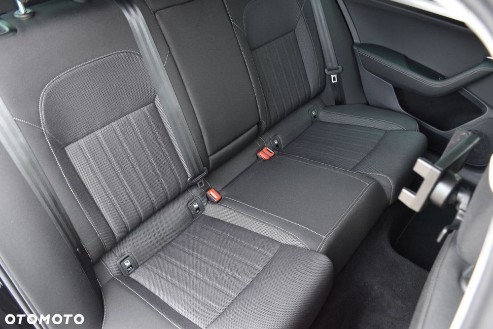 Skoda Superb 2.0 TDI SCR Style DSG - 31