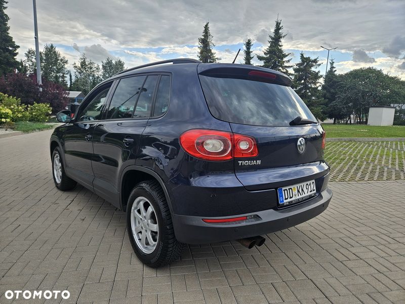 Volkswagen Tiguan - 22