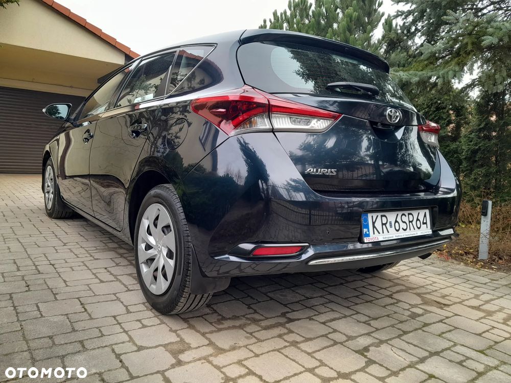 Toyota Auris 1.6 Premium - 6