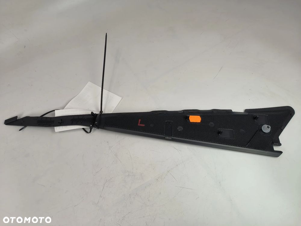 Osłony boczne tunelu środkowego  99155321700  99155321800  Porsche Boxtser 718  2017r. - 7