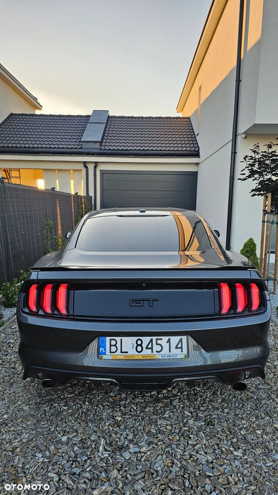 Ford Mustang 5.0 V8 GT - 2
