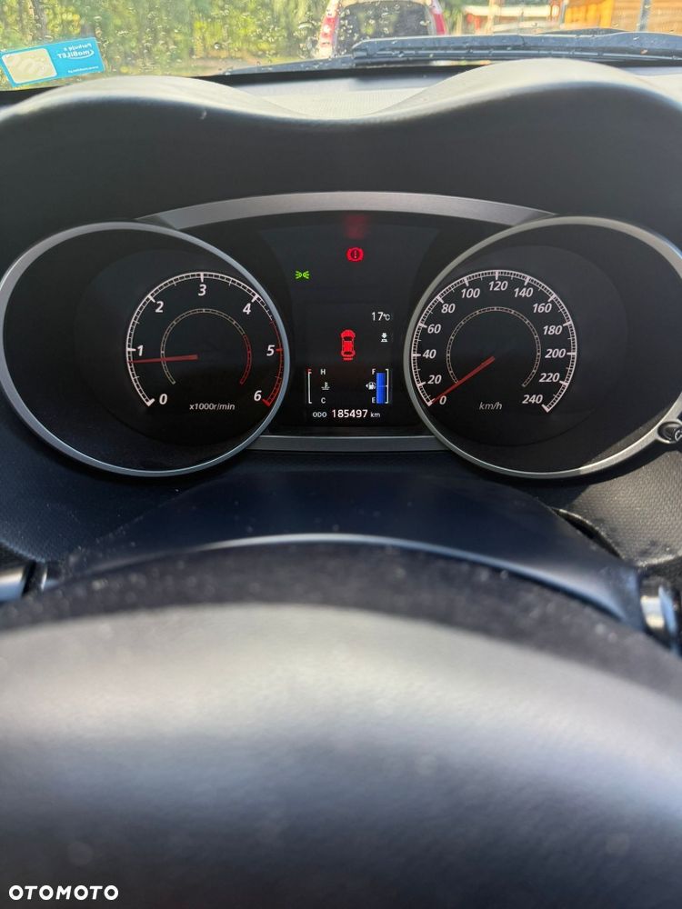Peugeot 4007 - 7