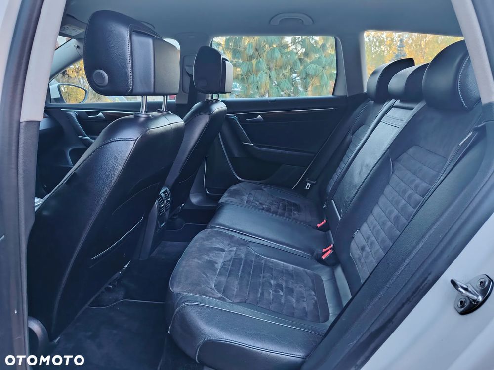 Volkswagen Passat 2.0 TDI Highline DSG - 12
