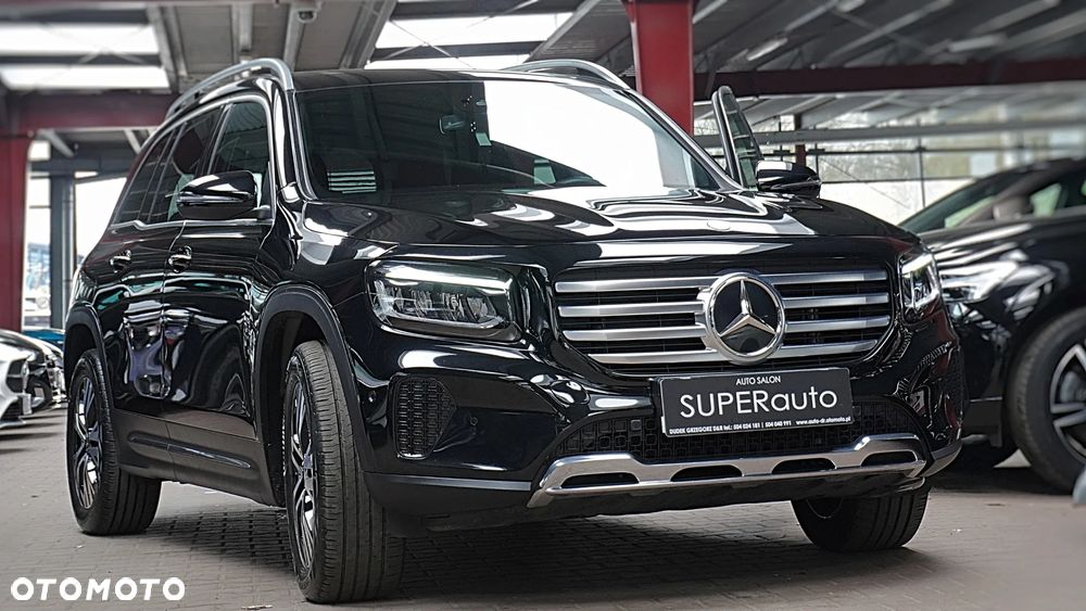 Mercedes-Benz GLB 200 7G-DCT - 3