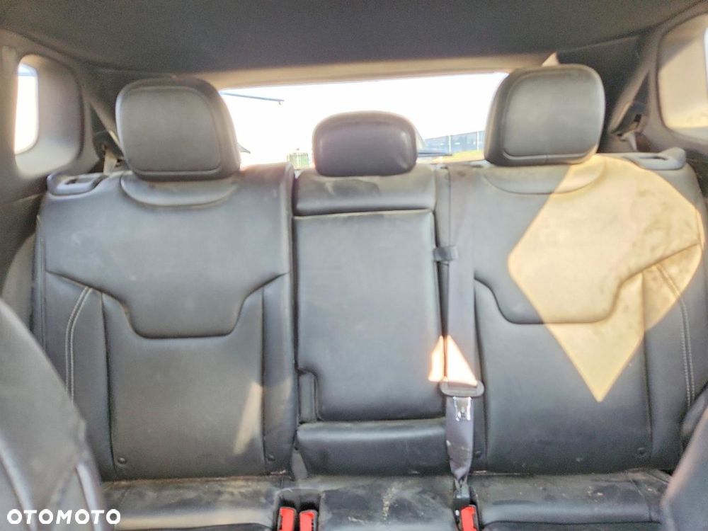 Jeep Compass - 10