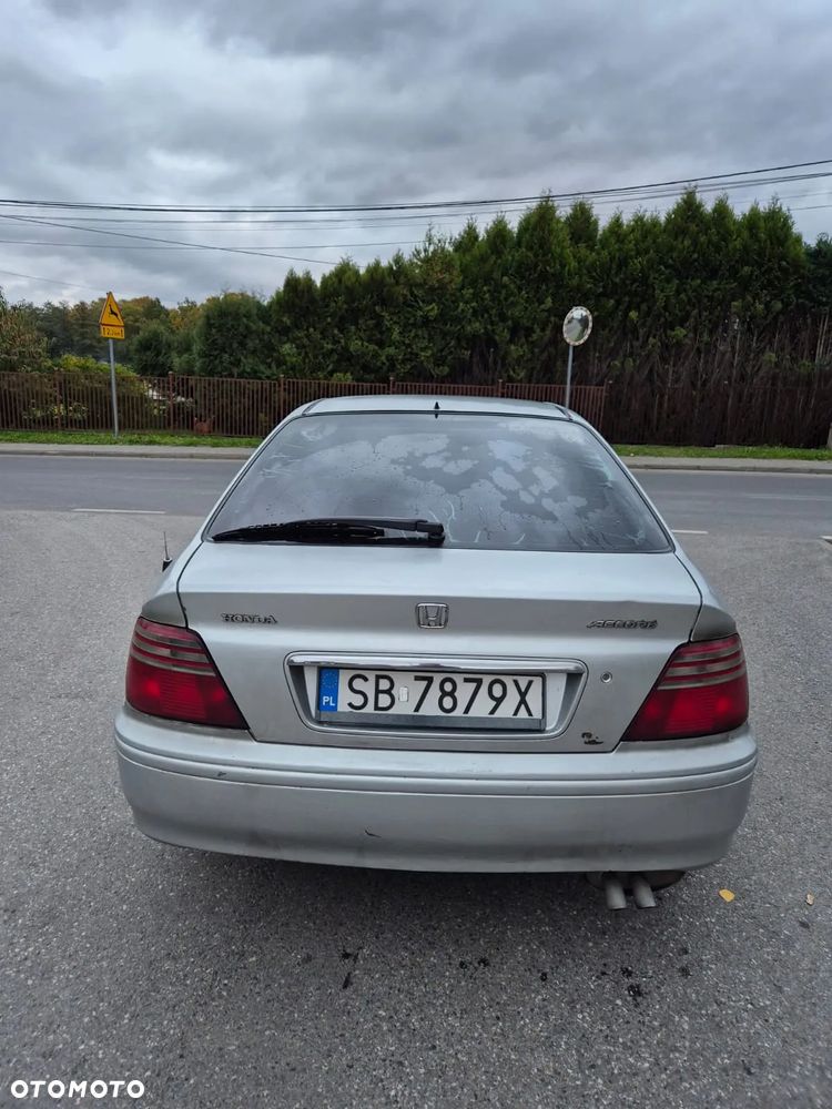 Honda Accord 1.8i S - 4