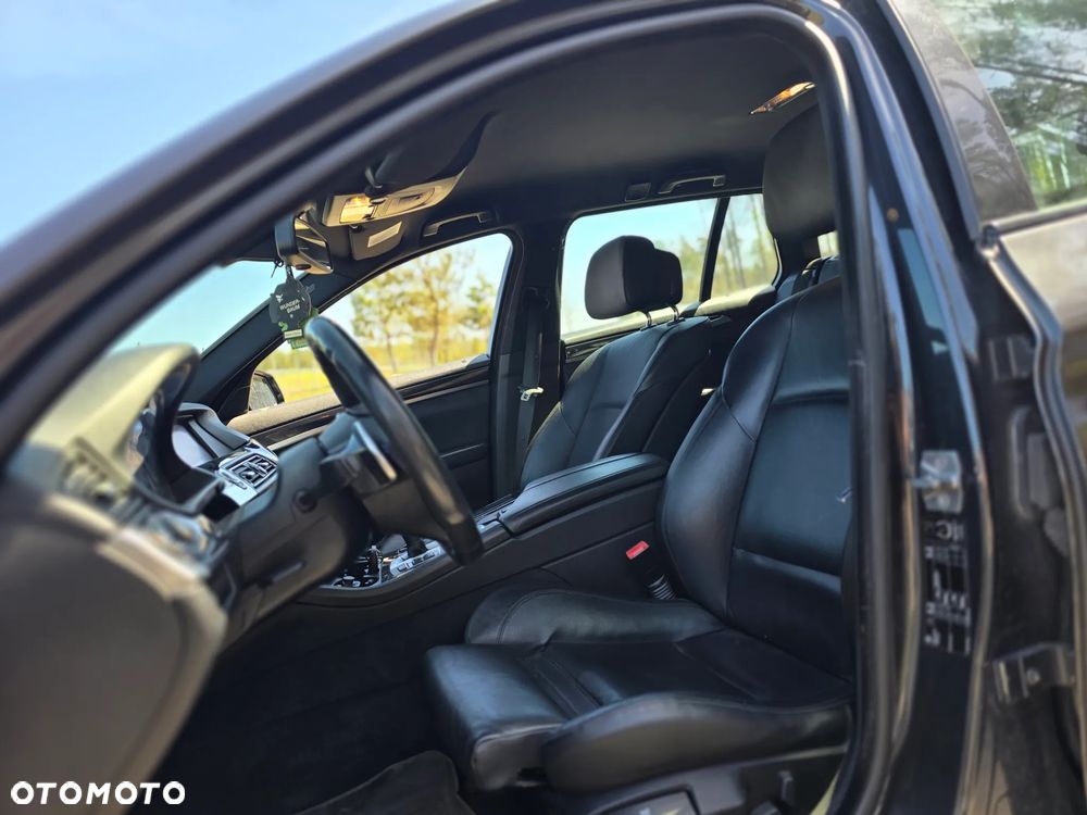BMW Seria 5 - 12