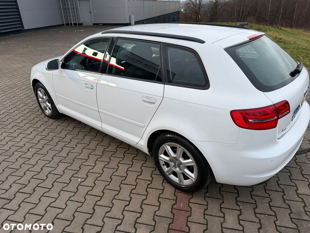 Audi A3 Sportback - 4