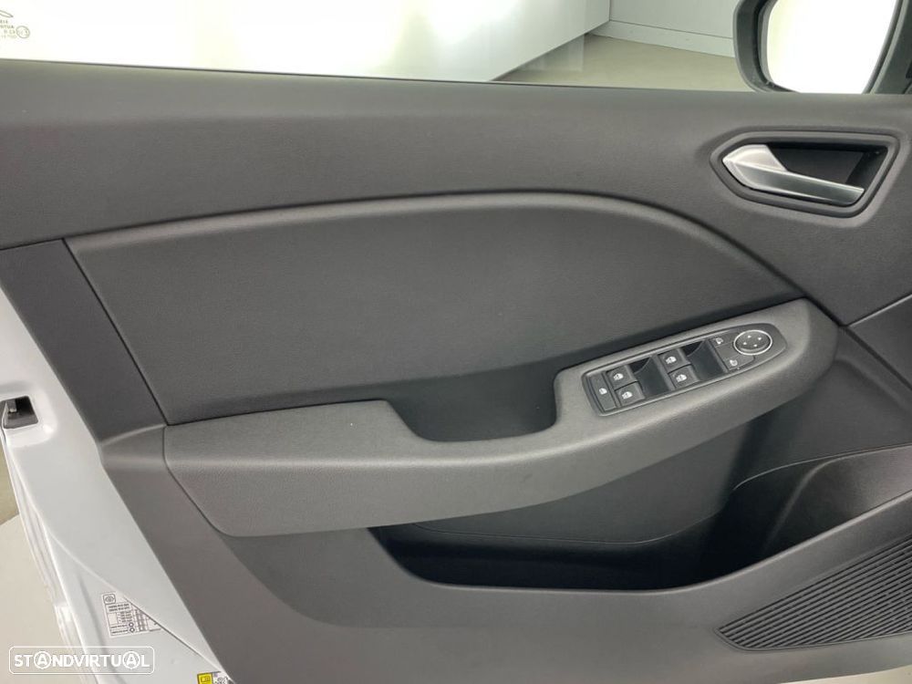 Renault Clio 1.0 TCe Evolution Bi-Fuel — fotografia 16