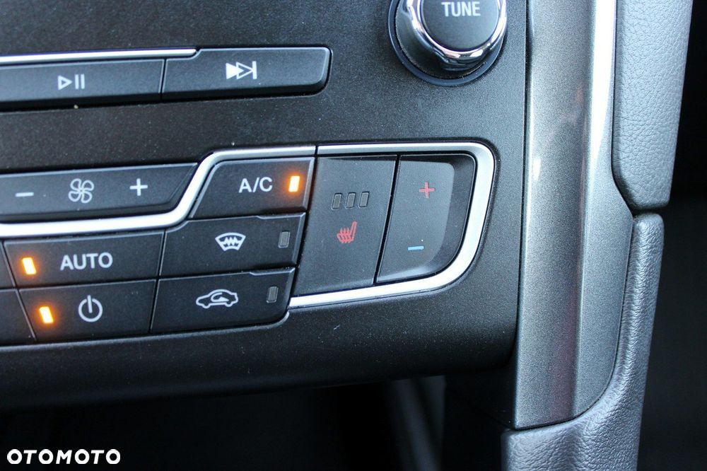 Ford Mondeo SW 2.0 Hybrid Trend - 25