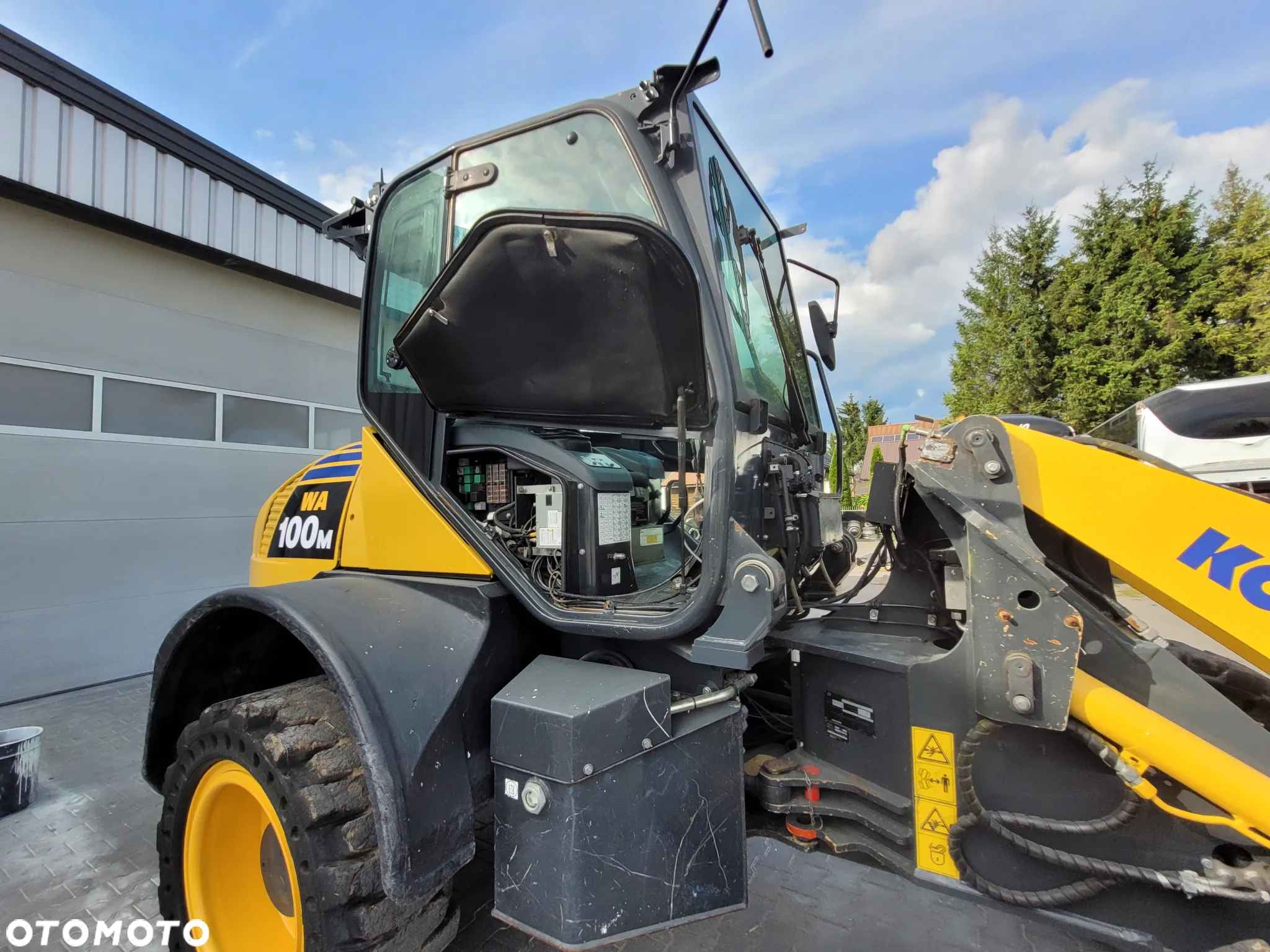 Komatsu WA 100M / SPROWADZONA Z FRANCJI/ 6 300 MTH / 2015 ROK / 90 KM - 13