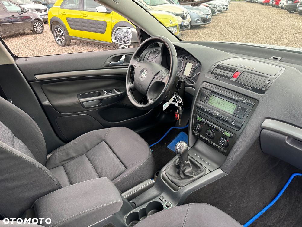 Skoda Octavia - 30