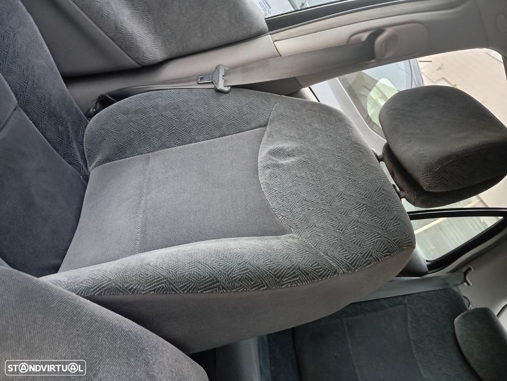 Renault Laguna 1.6 Expression - 5