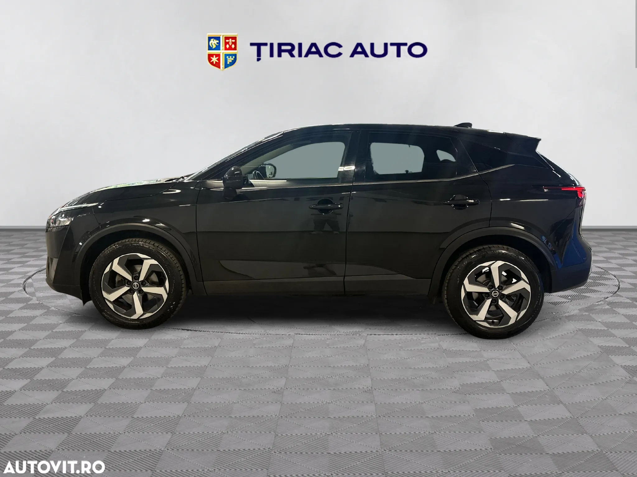 Nissan Qashqai - 2